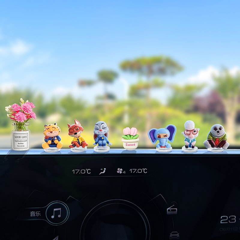 Zootopia cartoon car ornament  – Gaming Accessories Anime Bewertung und Preis